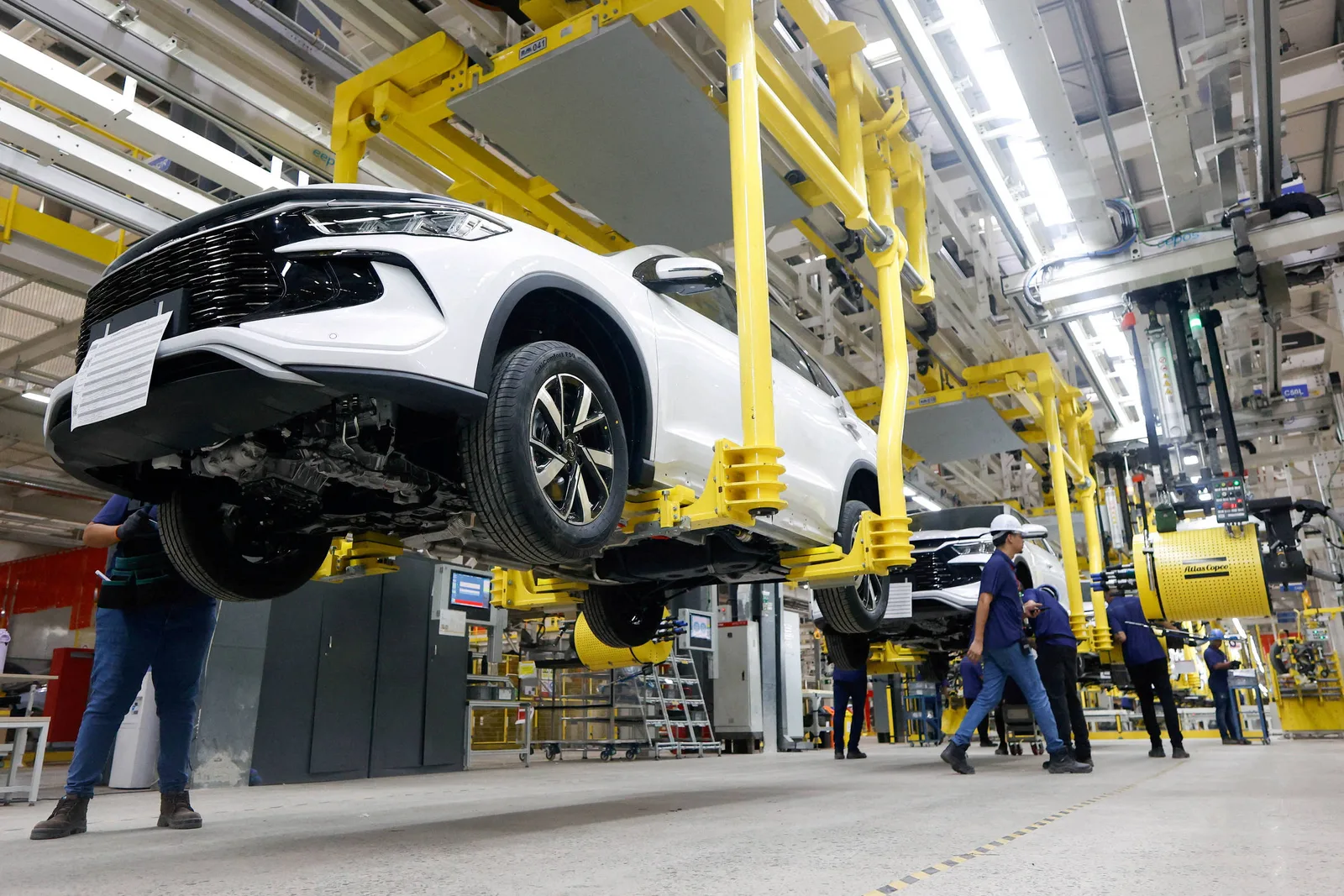 Exportações de veículos recuam 31,7% em agosto, informa Anfavea