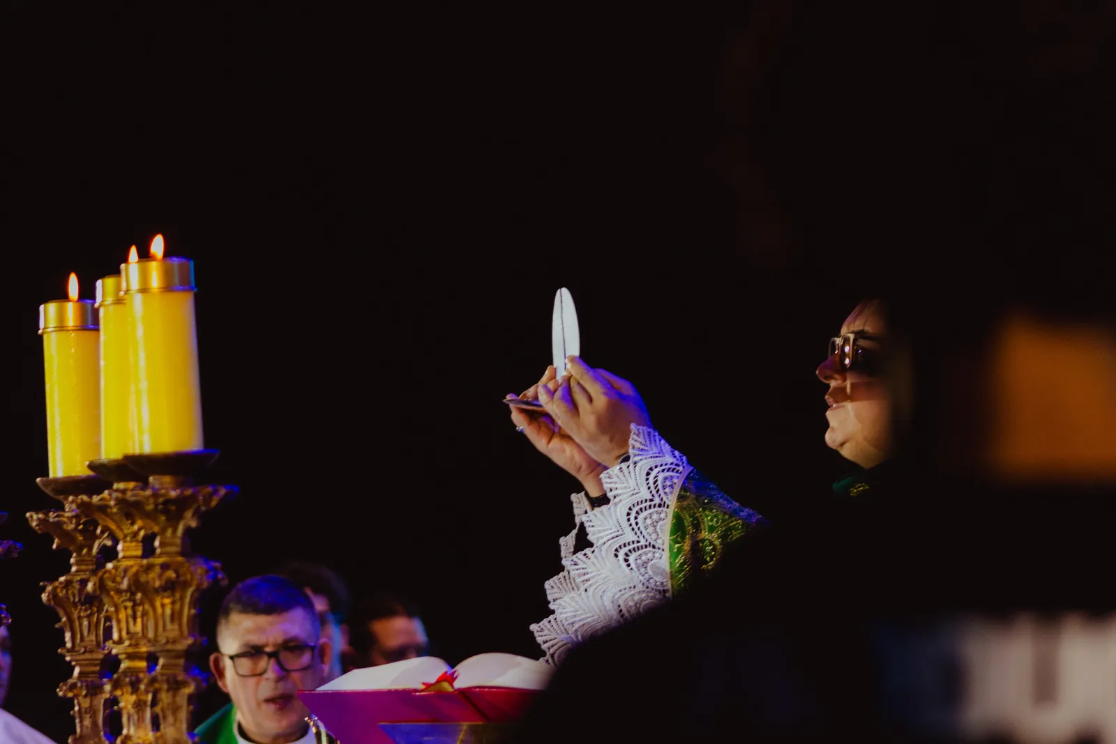 Missa e apresentações marcam abertura do Hallel 2026 em Franca