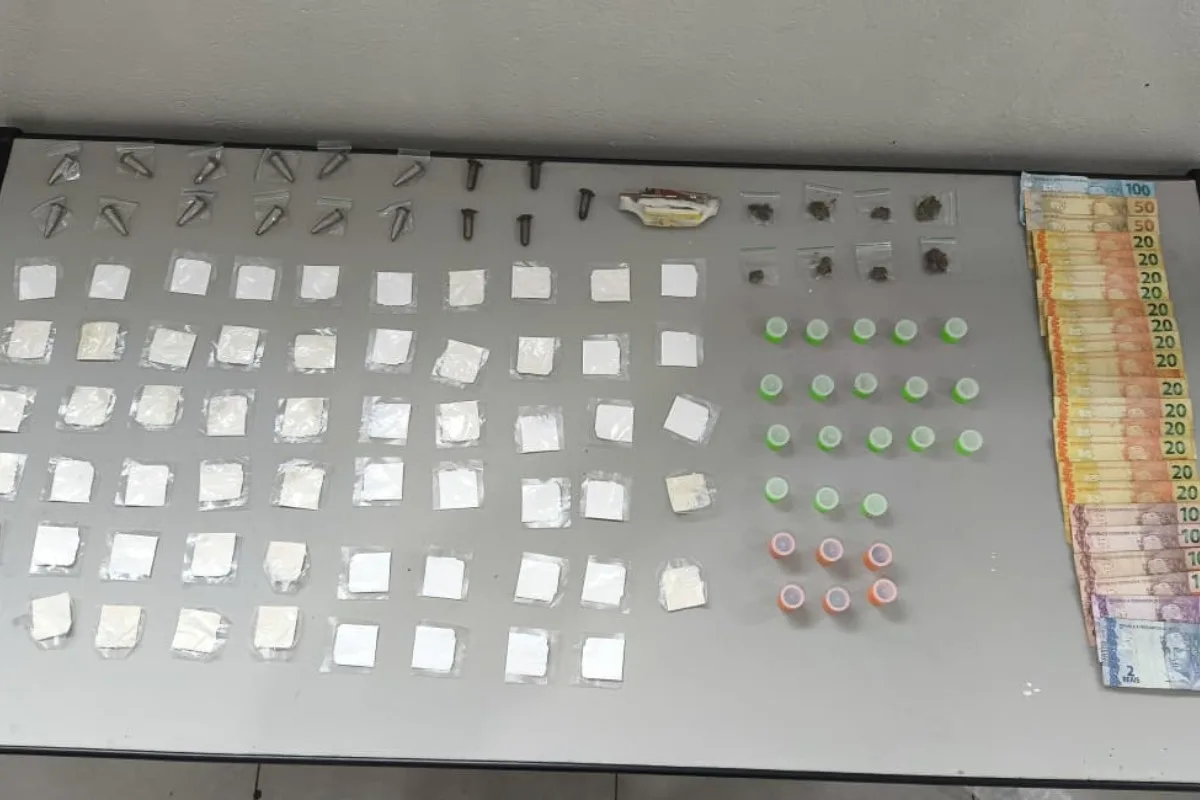 Polícia prende suspeito com drogas e casal por tráfico em Bragança Paulista
