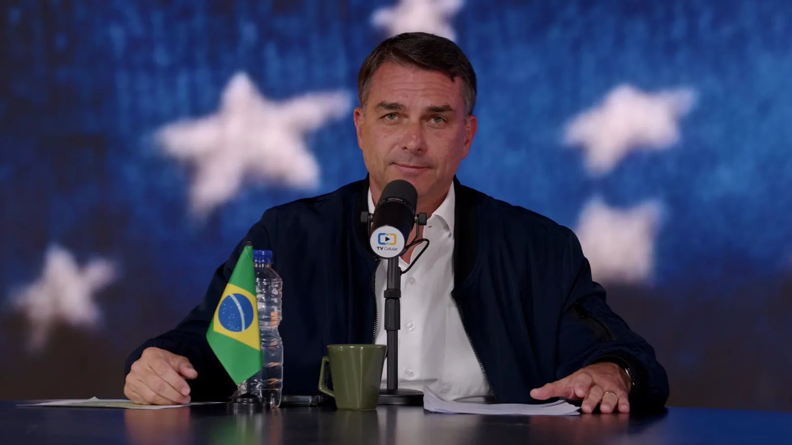 Flávio Bolsonaro questiona prazo de medida contra apostas esportivas