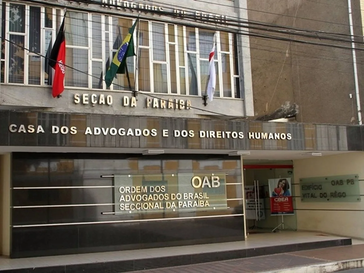 Justiça Federal revoga suspensão de advogado investigado por uso de IA na Paraíba
