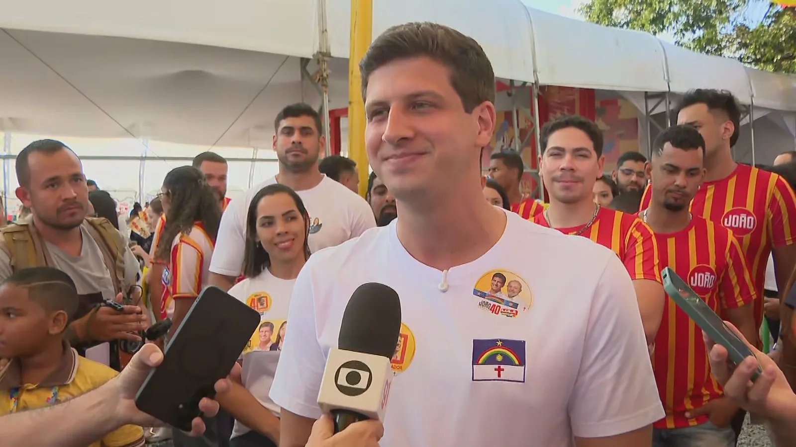 João Campos propõe ampliar centros TEA e criar programa de emprego em Pernambuco