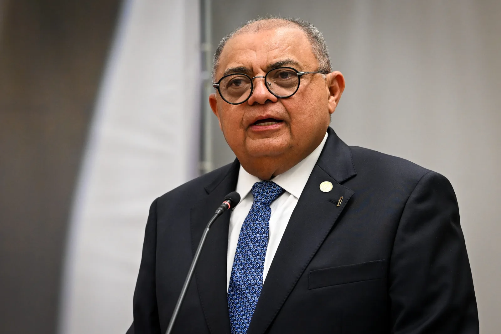STJ lança livro sobre direito penal em homenagem a Teodoro Silva Santos