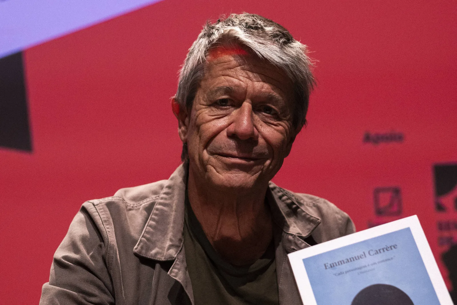 Emmanuel Carrère fala sobre memória e criação em encontro em São Paulo