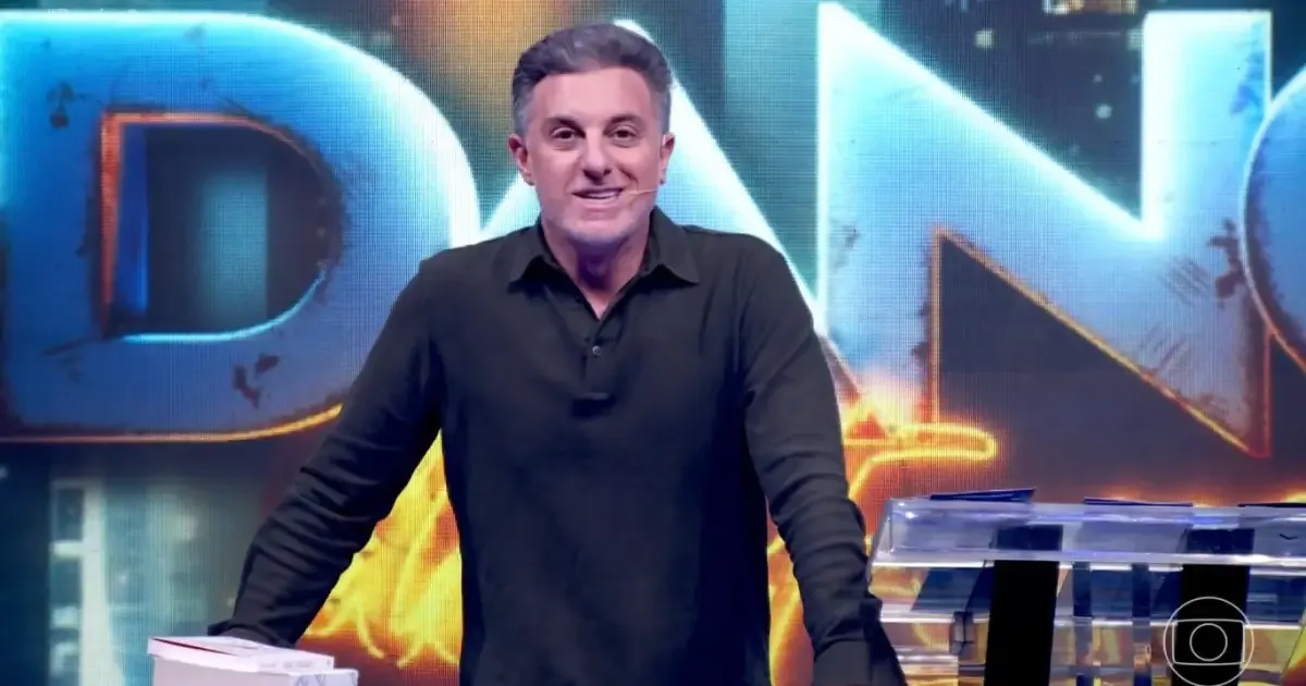 Scooby rebate relatos sobre os filhos antes de brincadeira de Huck no programa