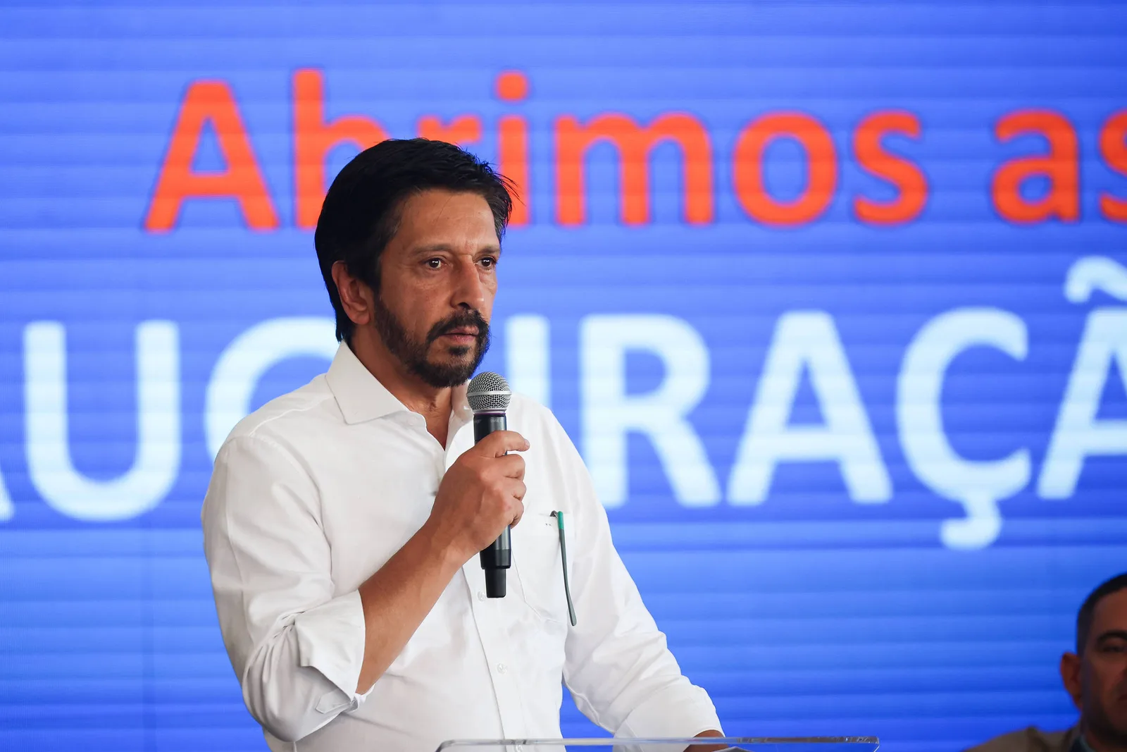 Investigação liga Milton Leite à Transwolff; Nunes diz que juiz decidirá caso