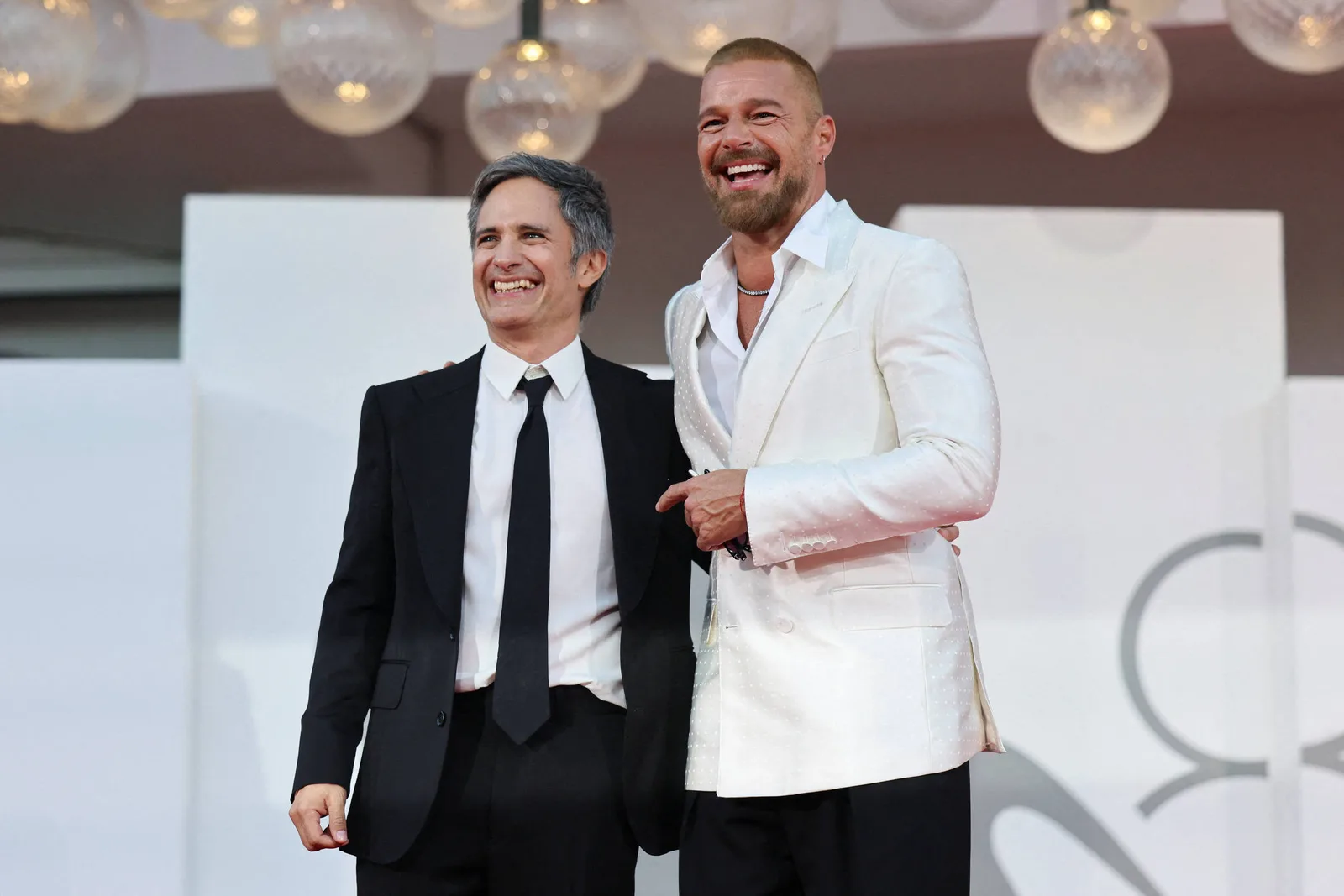 Ricky Martin apresenta filme de Gael García Bernal no Festival de Veneza