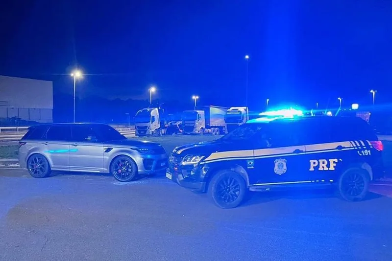 PF aponta pagamentos mensais e funções de grupo ligado a Vorcaro