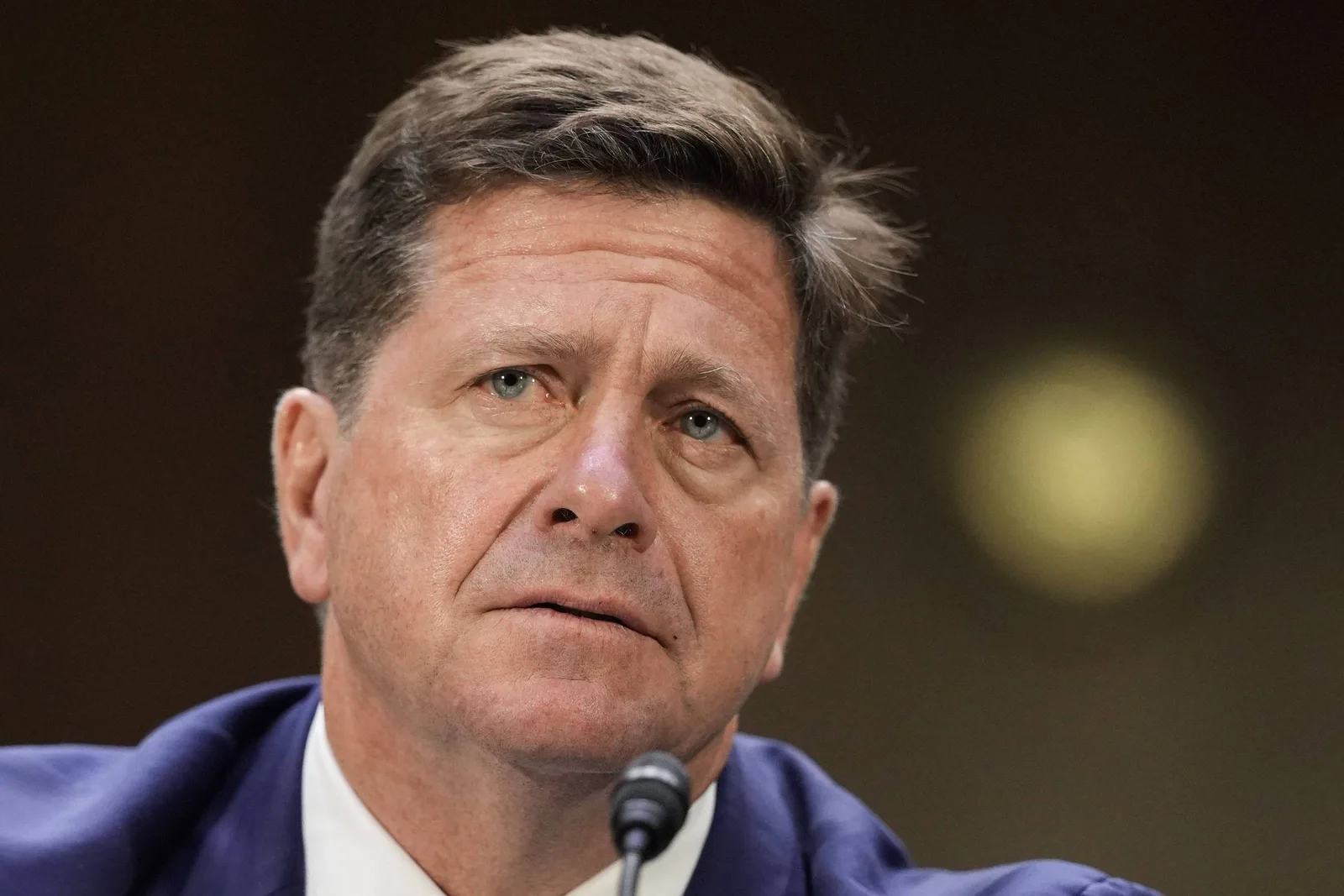 Trump nomeia Jay Clayton para liderar força-tarefa de inteligência artificial