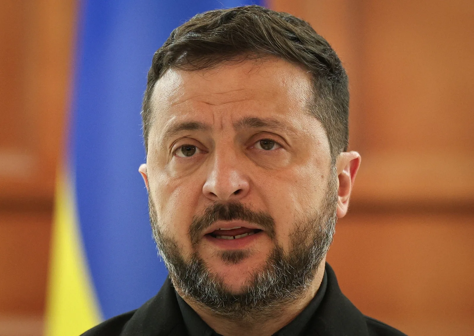 Drone russo atrasa saída de avião de Zelensky da Moldávia rumo a Oslo