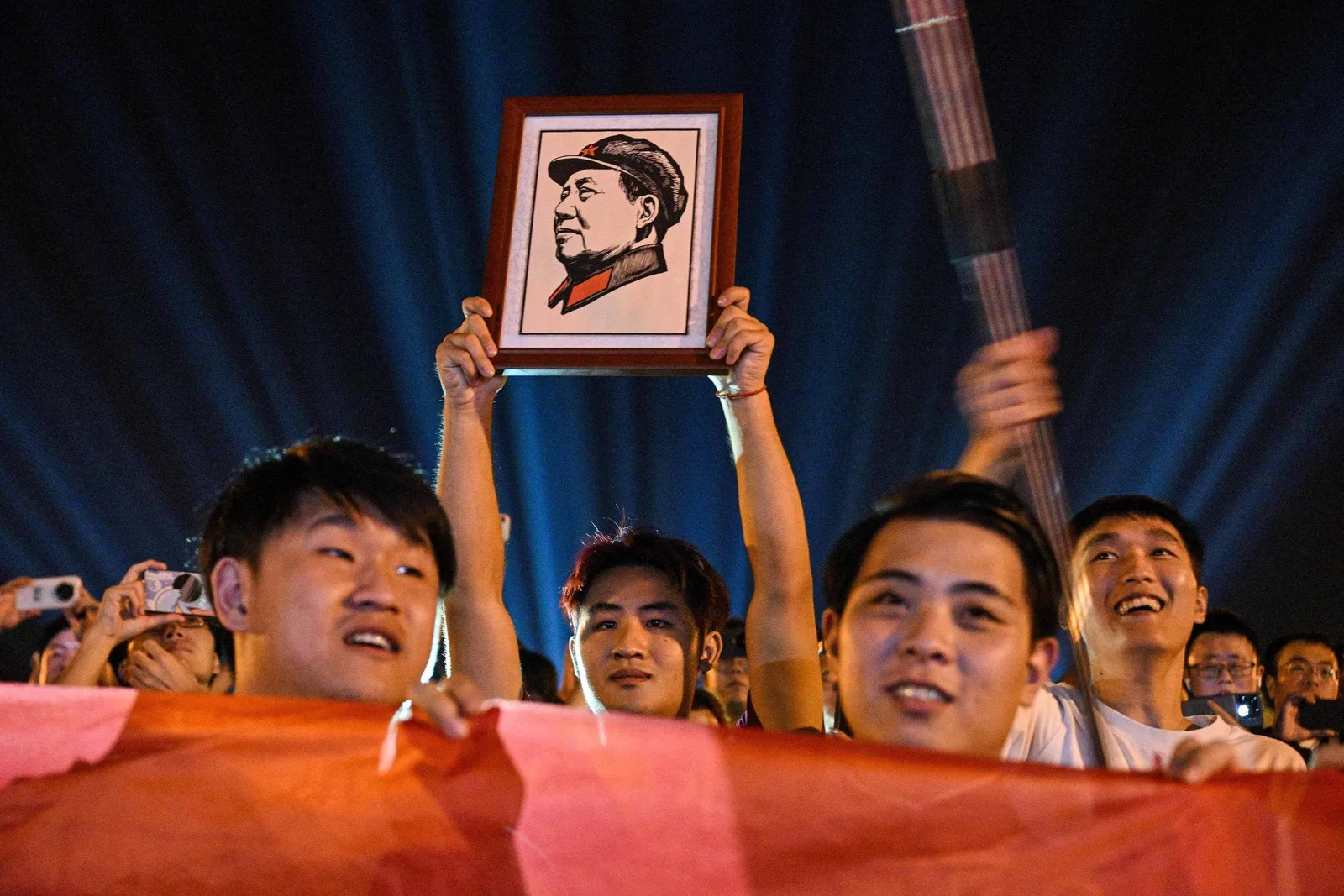 Jovens chineses retomam Mao em meio a desigualdade e insegurança