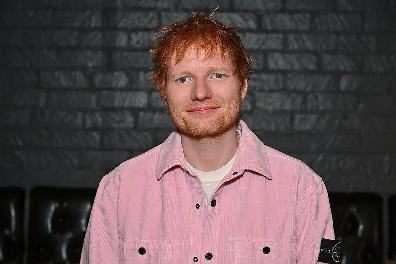 Ed Sheeran fala sobre Gaza e Macklemore em retorno aos palcos