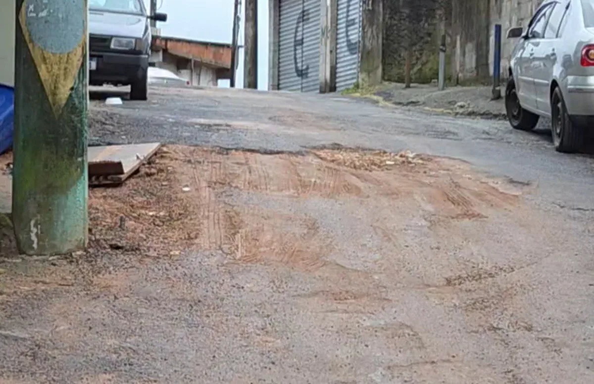 Teresópolis registra falhas no pavimento em bairros e estradas rurais