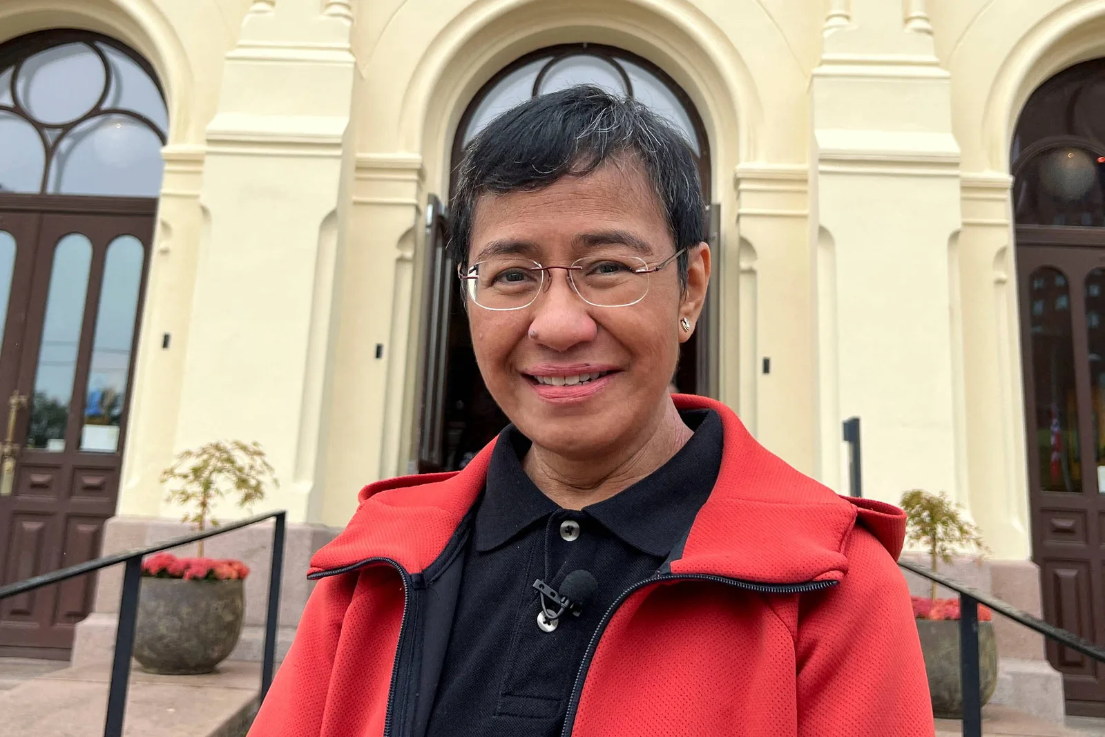 Maria Ressa defende leis para conter riscos e dependência ligados à IA