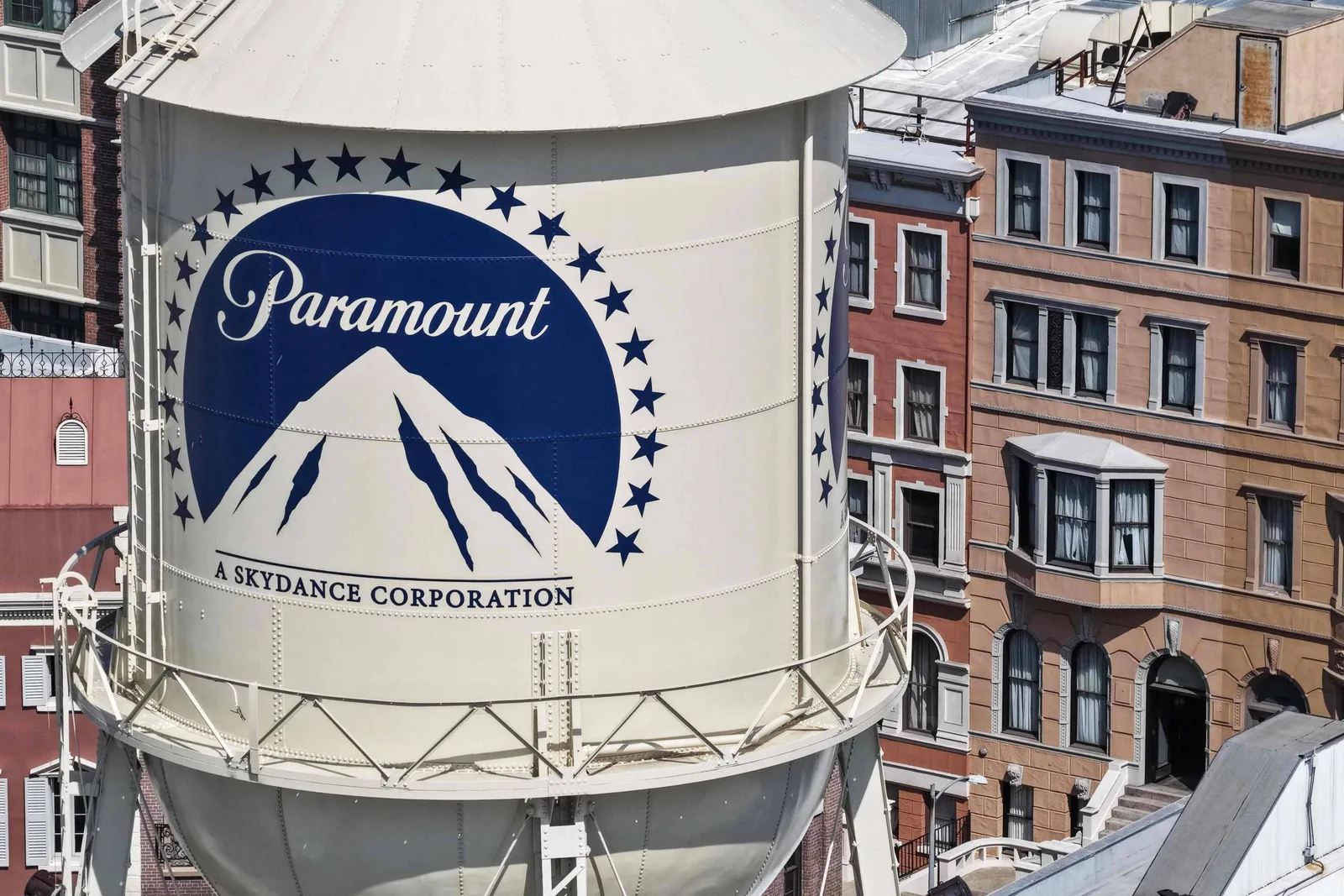 Paramount avalia chamar Elon Musk para consórcio de investidores