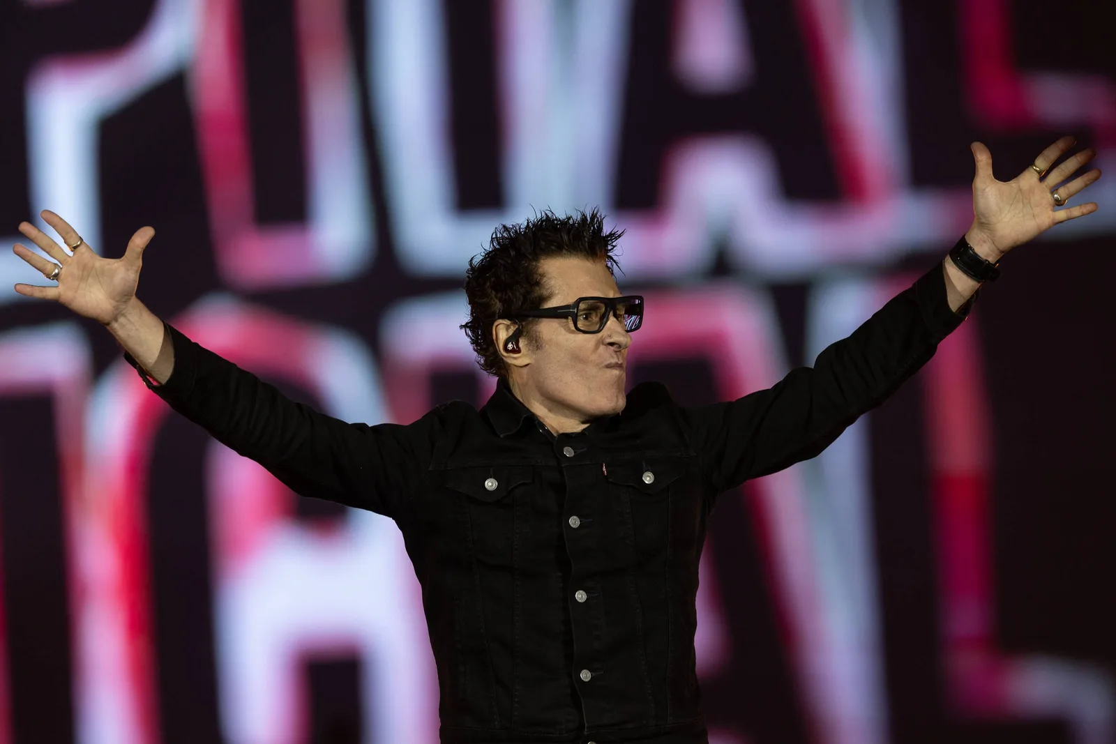 Dado Villa-Lobos participa de show do Capital Inicial no Rock in Rio