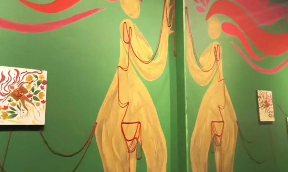 Mostra reúne arte têxtil e debates sobre memória e ancestralidade