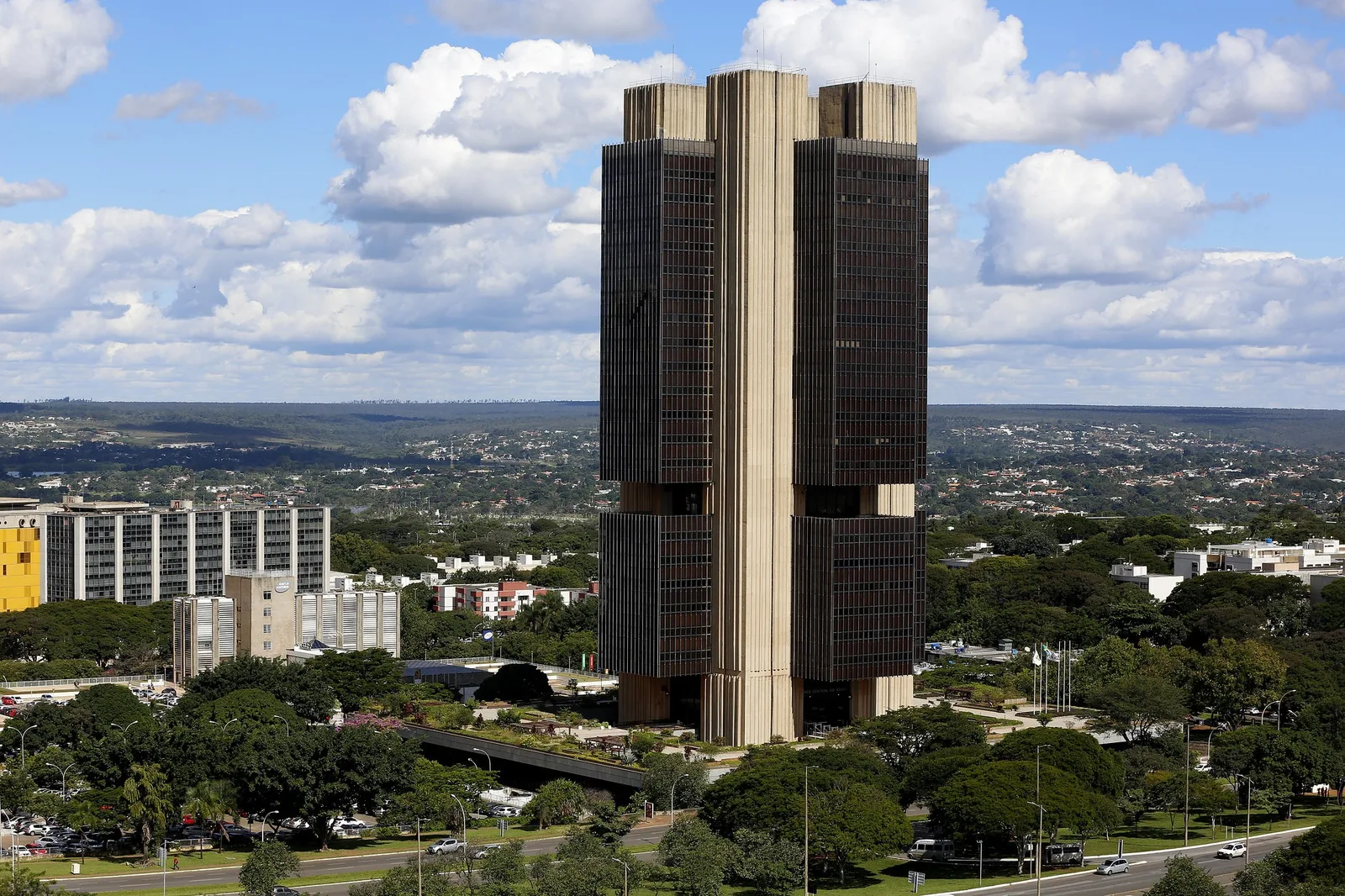 Corte da Selic não altera liderança do Brasil nos juros reais