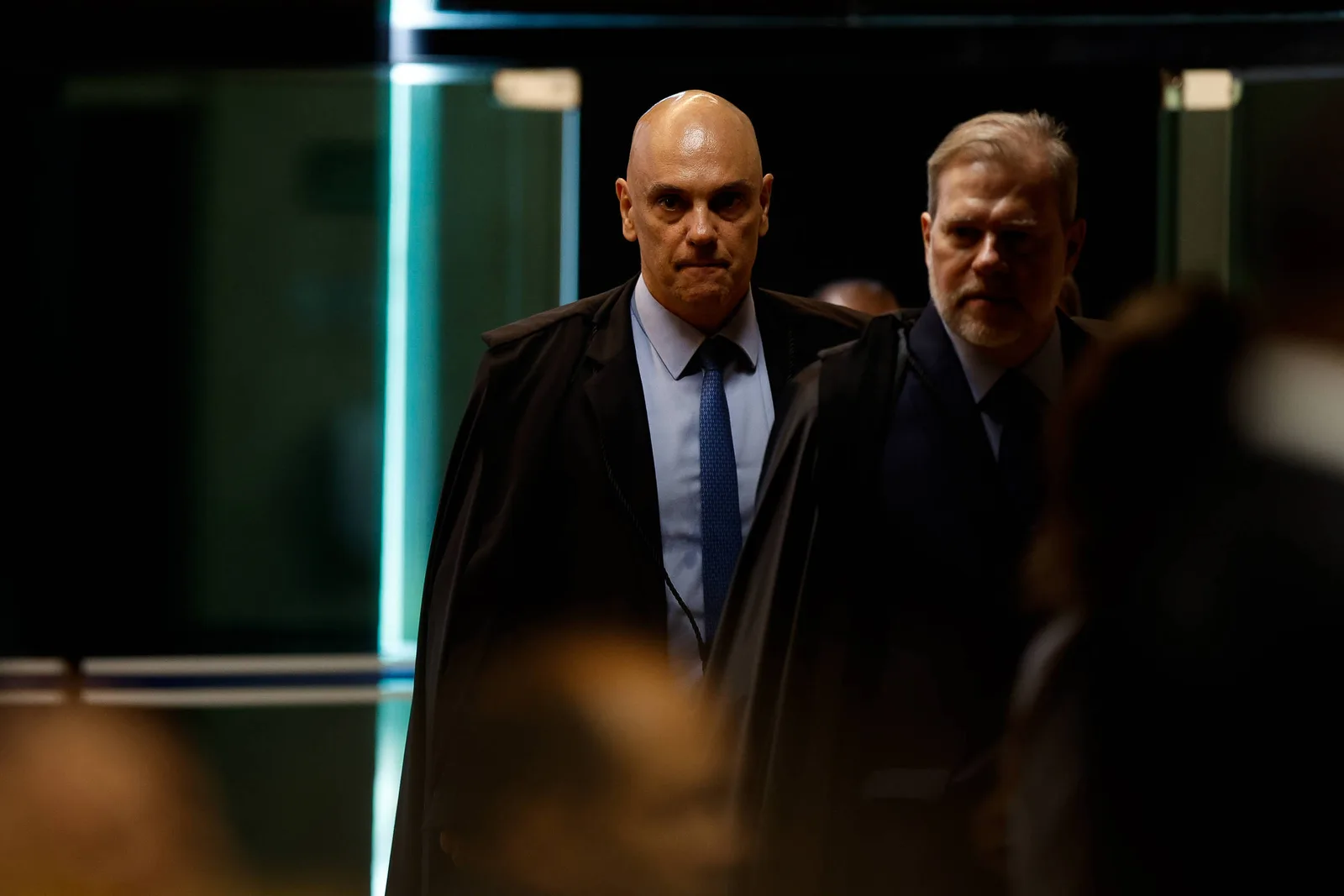 Ex-ministros pedem que Fachin convoque sessão sobre crise no STF