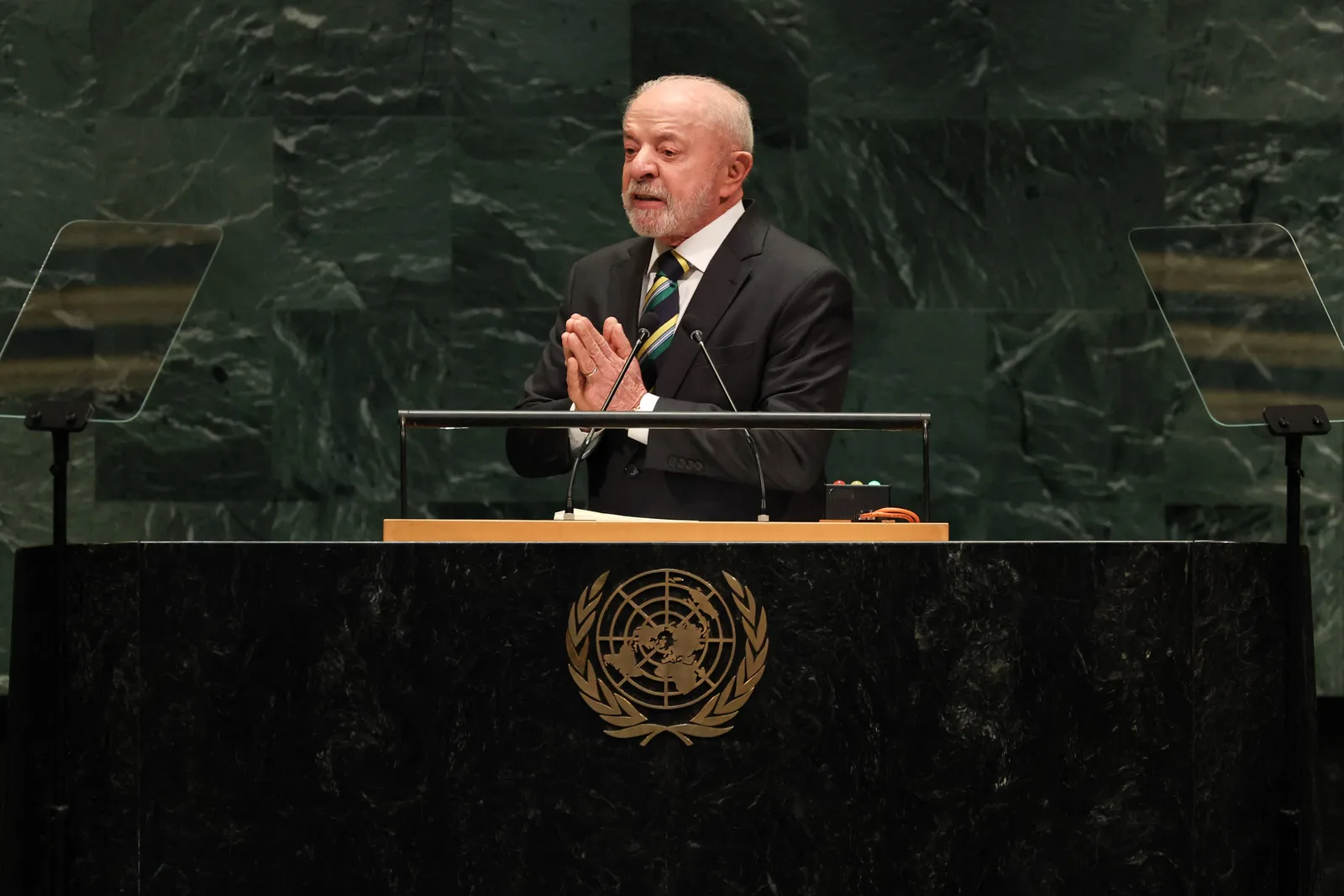 Representantes dos EUA ficam sem aplaudir fala de Lula na Assembleia Geral da ONU