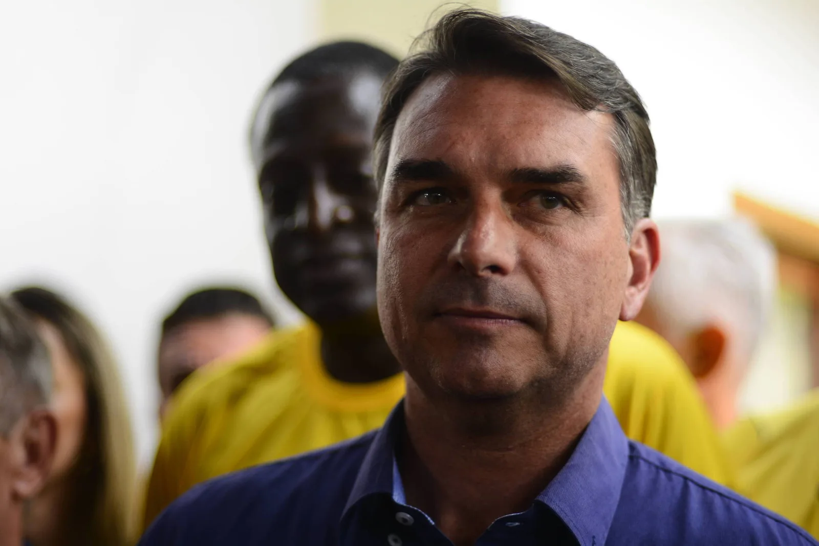 Flávio Bolsonaro contesta investigação sobre filme e anuncia pedido contra Dino