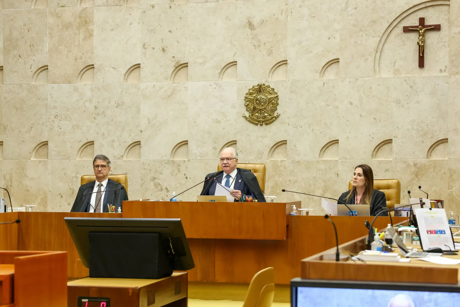 STF adia encontro desta quinta e confirma análise de crise para terça-feira