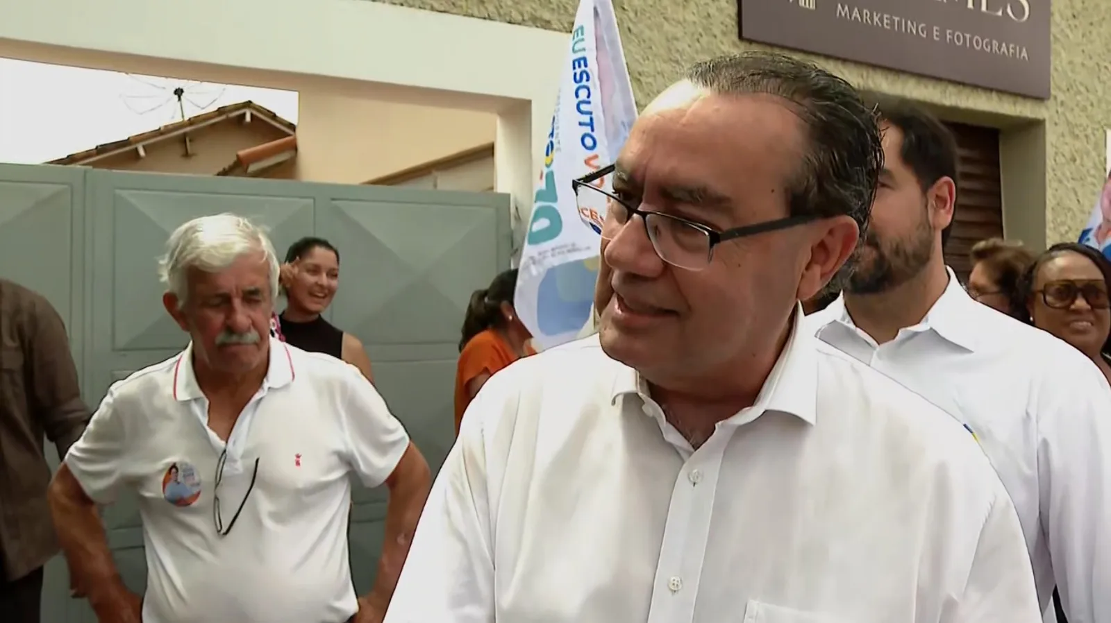 Augusto Cury promete devolver o sonho ao brasileiro e rejeita polarização