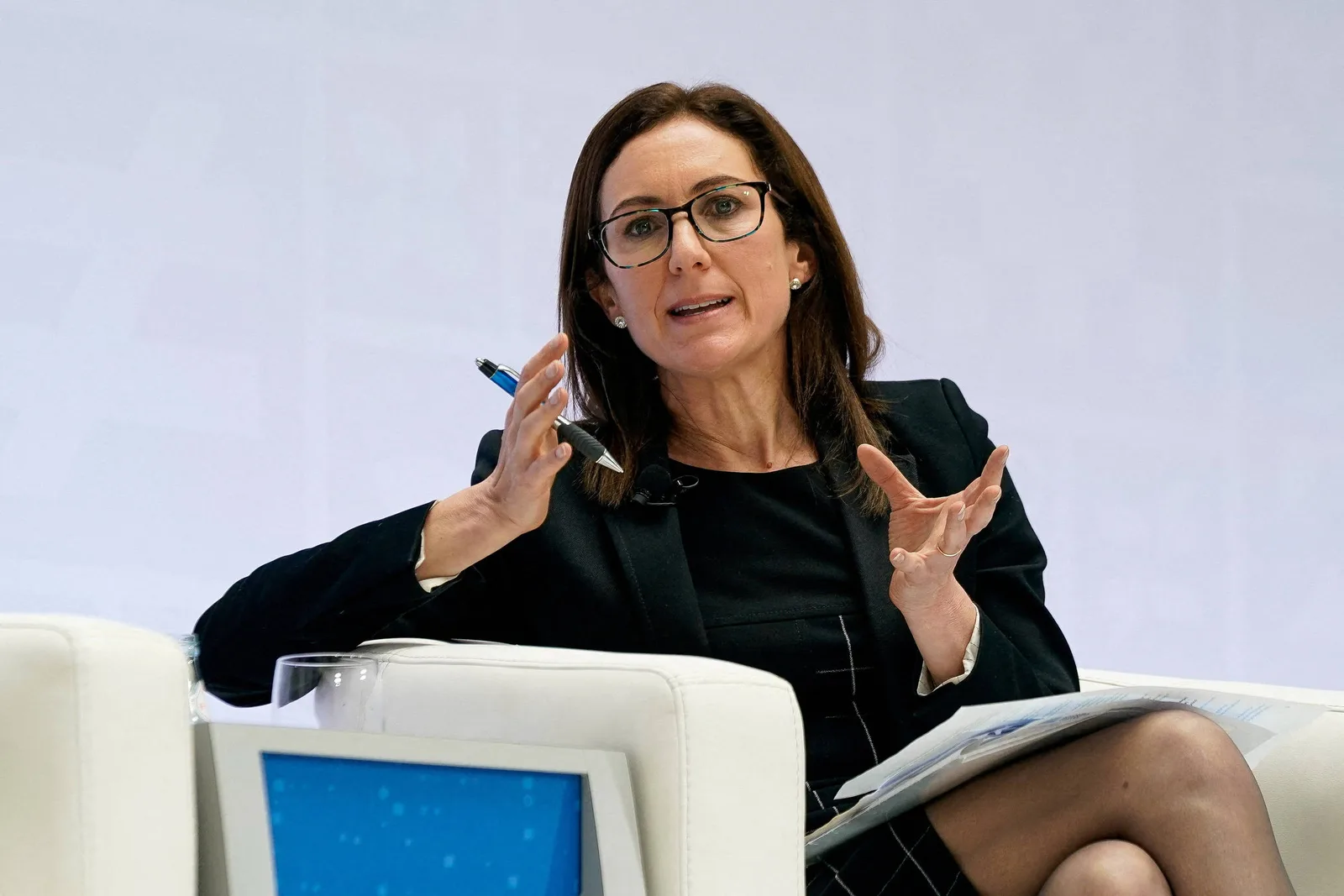 FMI substitui candidato após críticas a tarifas de Trump