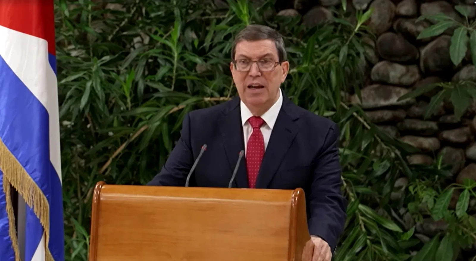 Cuba nega negociações com os EUA e denuncia impacto do embargo