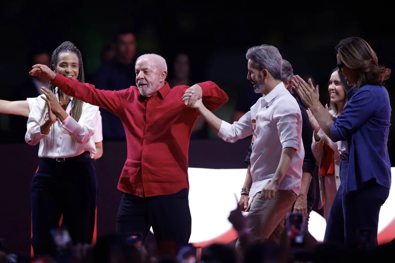 Lula rejeita ajuda federal ao BRB e critica governadora do Distrito Federal
