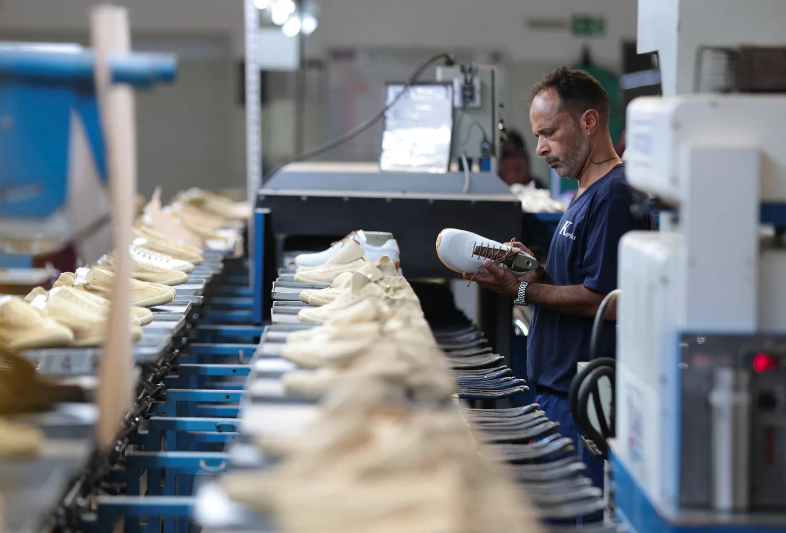 Investimento industrial recua pelo quarto mês seguido, aponta CNI