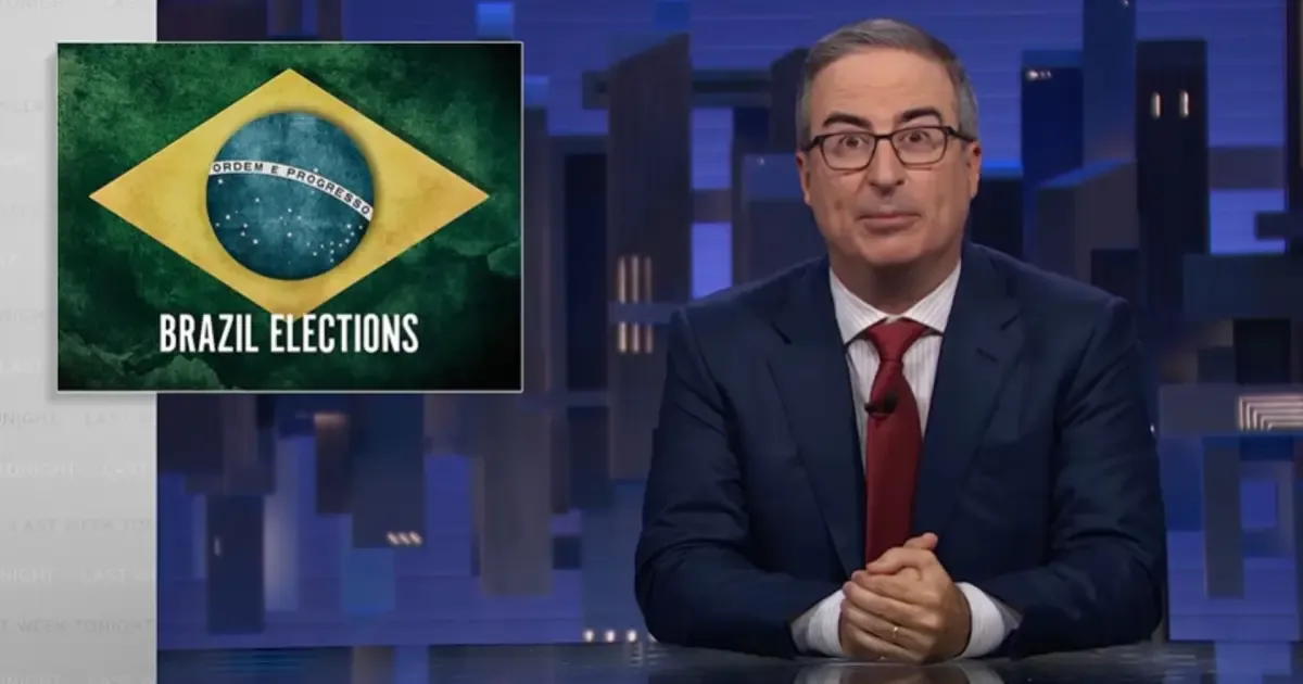 John Oliver relaciona filme sobre Bolsonaro a caso do Banco Master