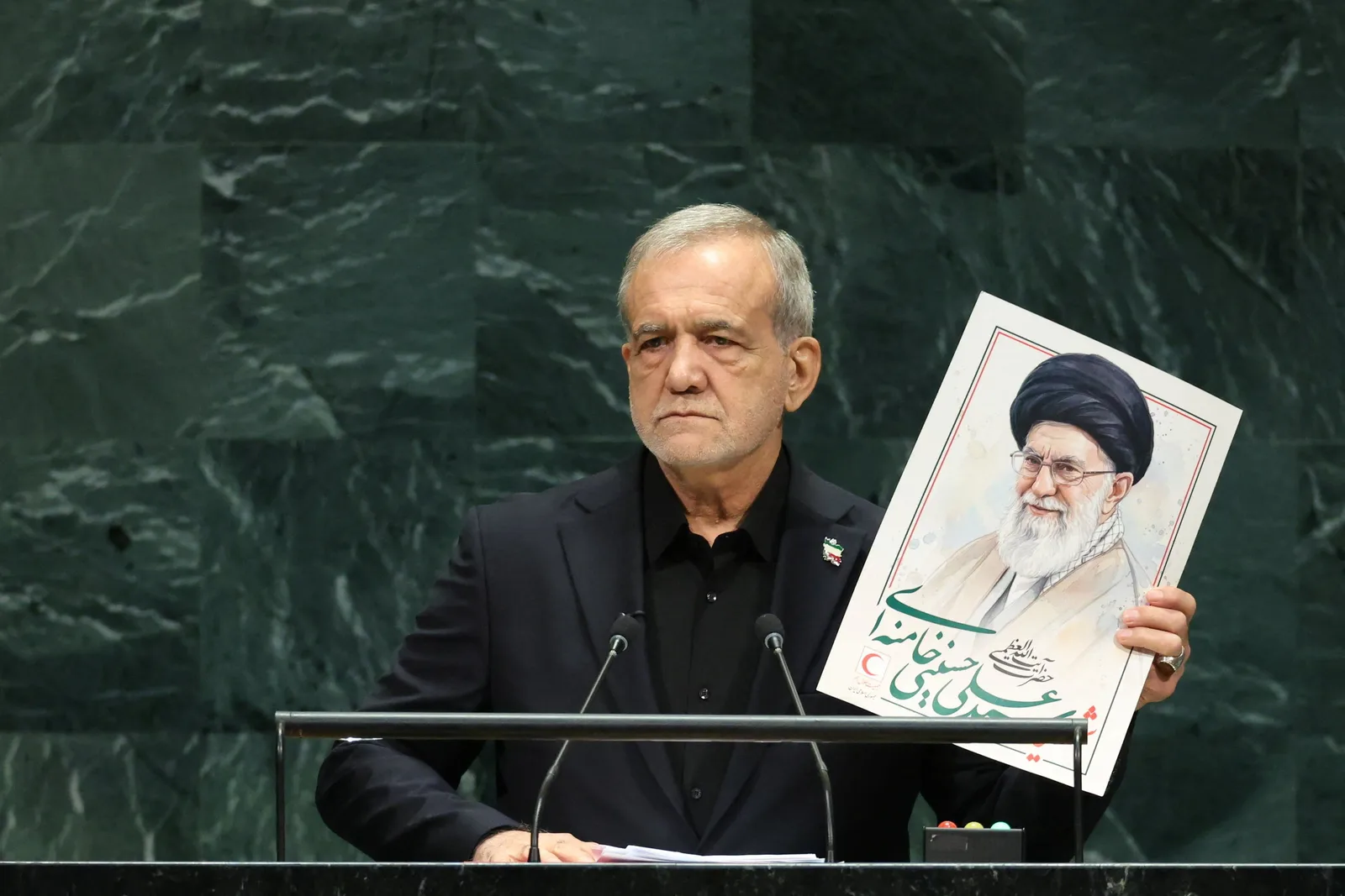 Pezeshkian altera discurso e cobra justiça para a Palestina na ONU