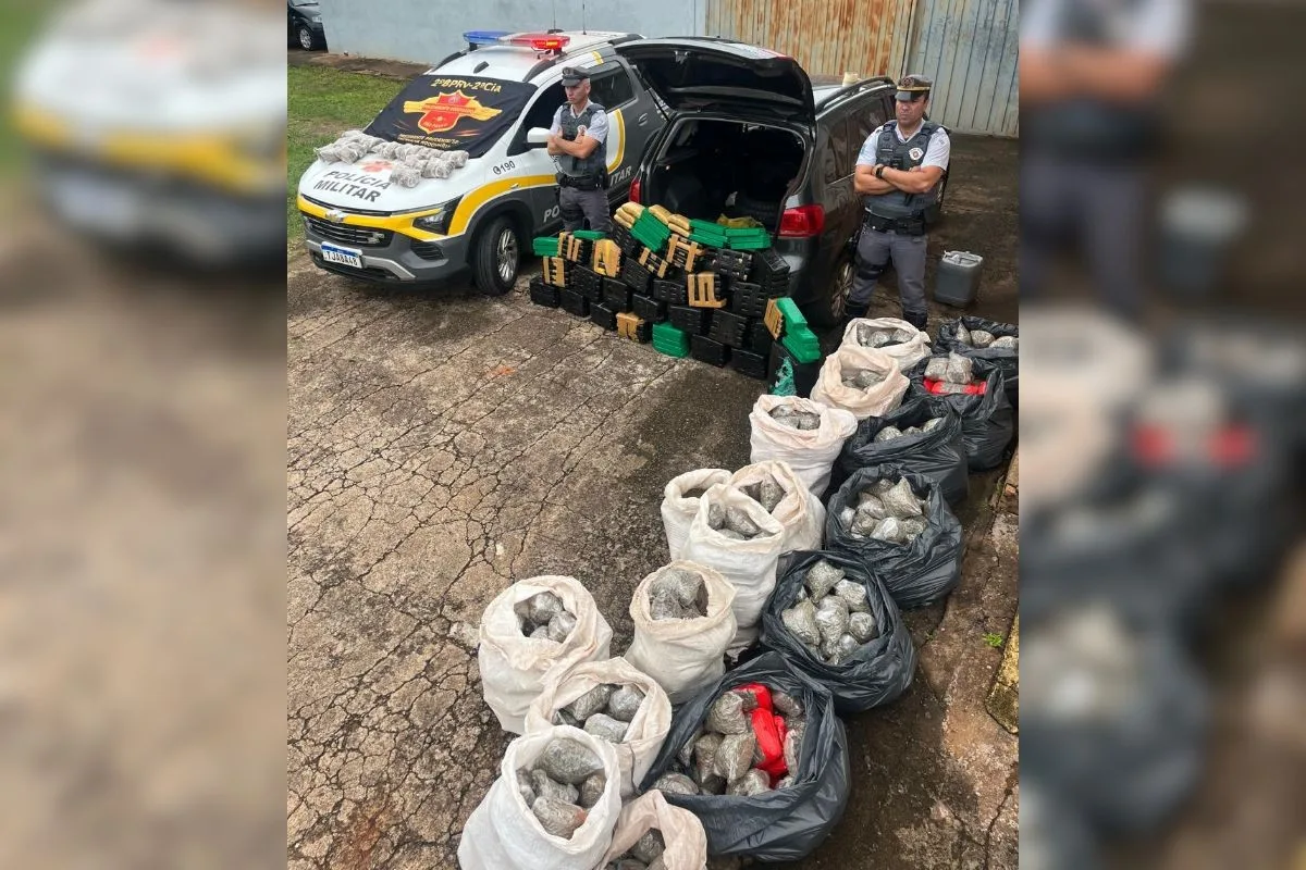 Fiscalização apreende maconha e skunk em veículo furtado no oeste paulista