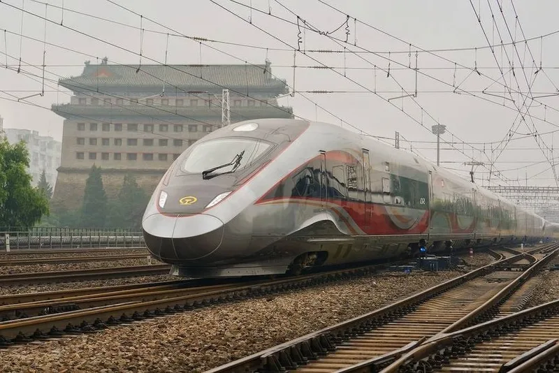 Projeto ferroviário indiano amplia divergências sobre tecnologia e contratos japoneses