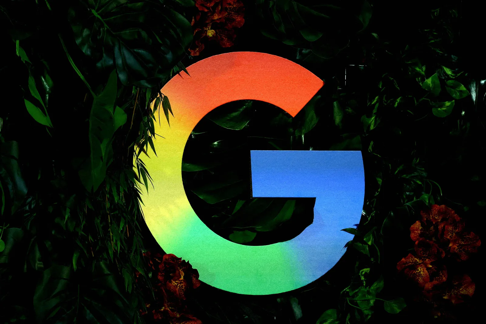 Decisão mantém estrutura do Google e impõe medidas na publicidade