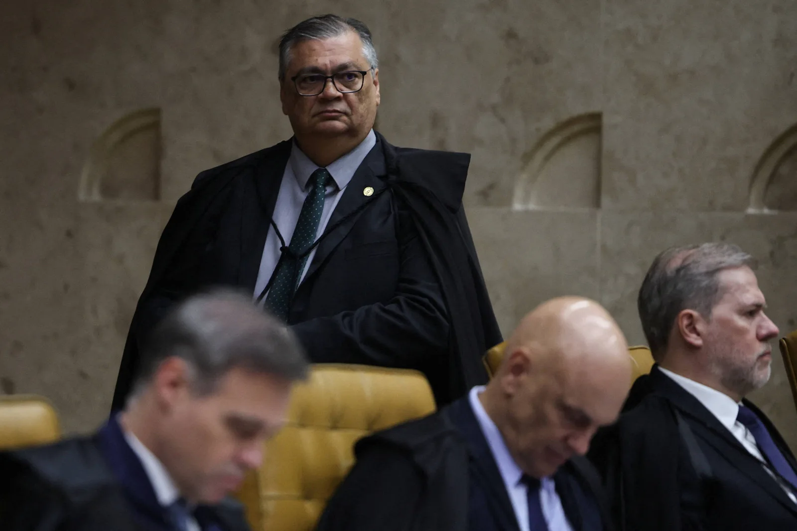 Dino pode levar caso sobre Moraes ao plenário depois do segundo turno