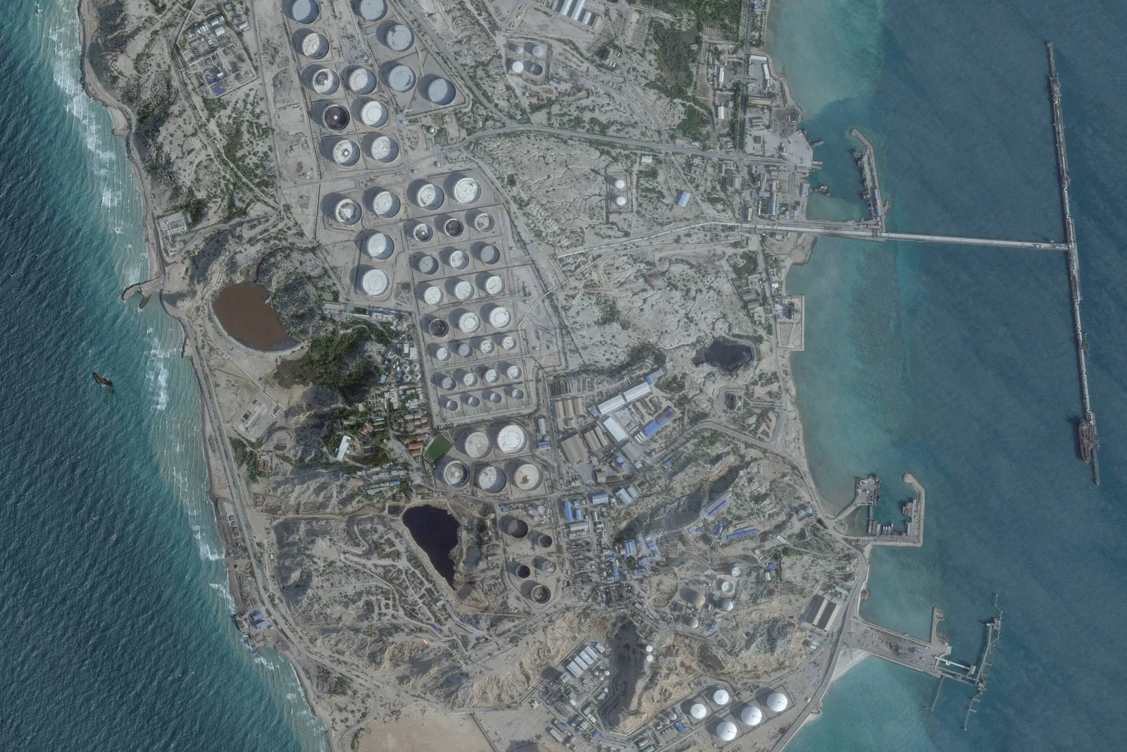 EUA dizem ter destruído cinco petroleiros iranianos no Golfo