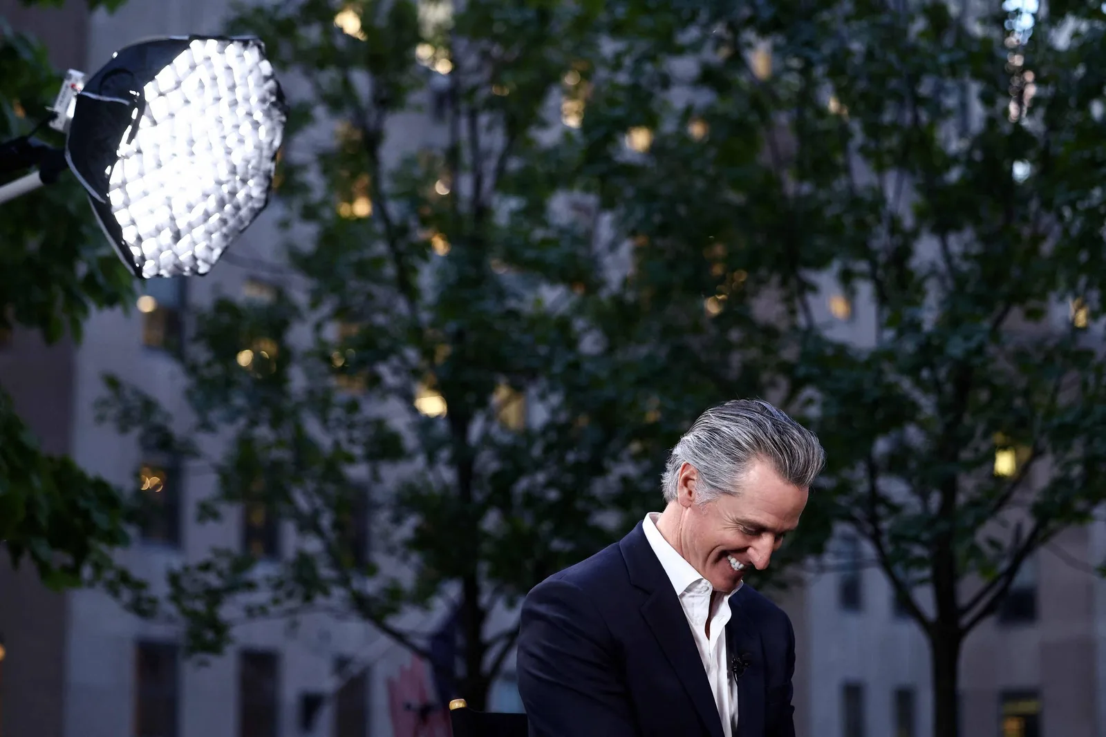 Newsom encerra ciclo de leis com emissão bilionária e escalada na Golden Gate