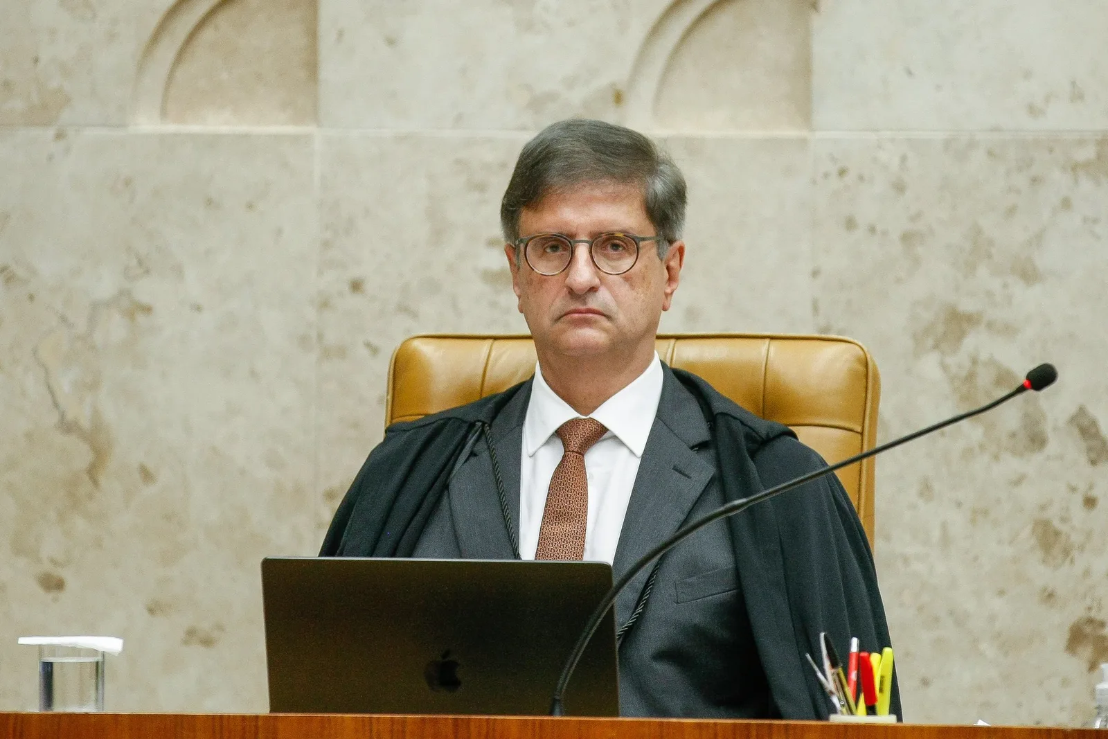 Pedido de deputados leva mensagens sobre Gonet ao Conselho Superior do MPF