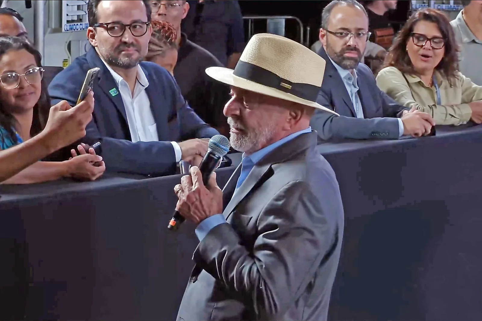 Lula promete canetas para emagrecimento gratuitas pelo SUS