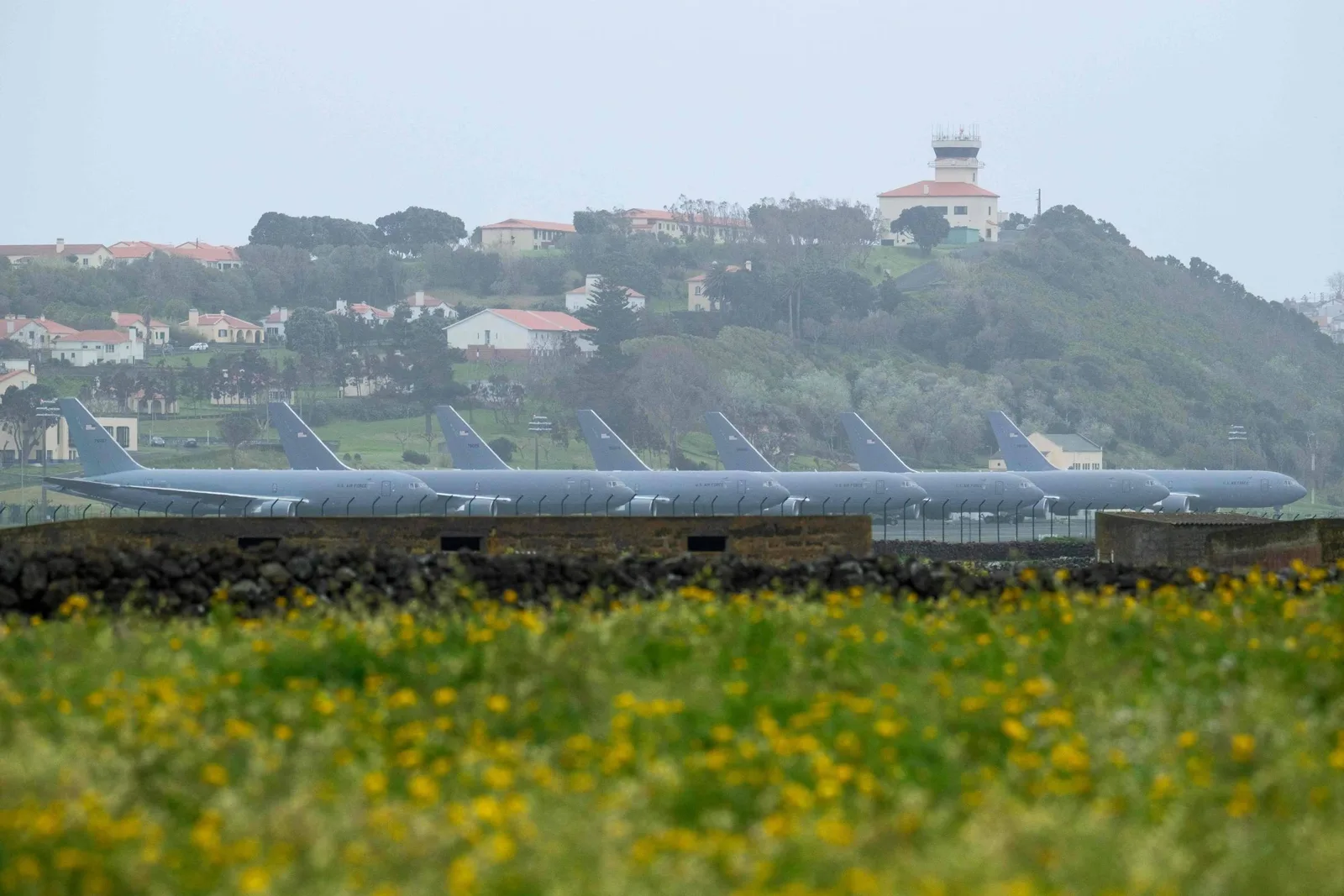 Tratado sobre Lajes orienta investigação portuguesa sobre voos dos EUA