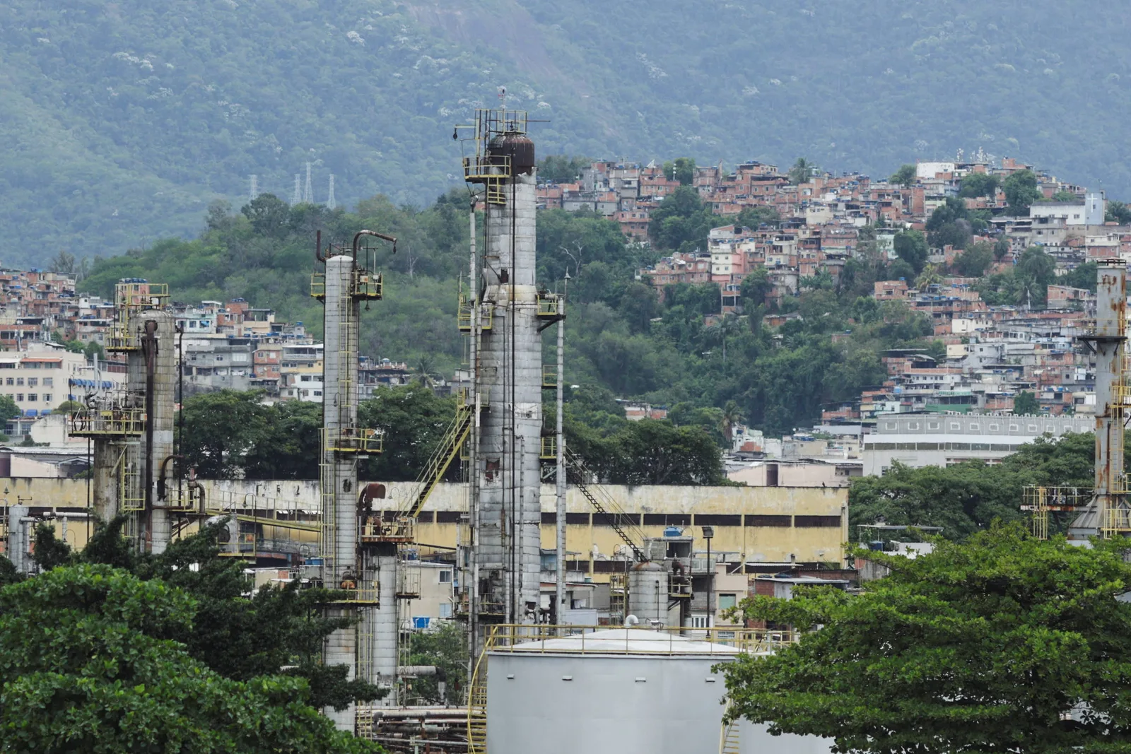 Rio pede à União terreno de Manguinhos para viabilizar desapropriação