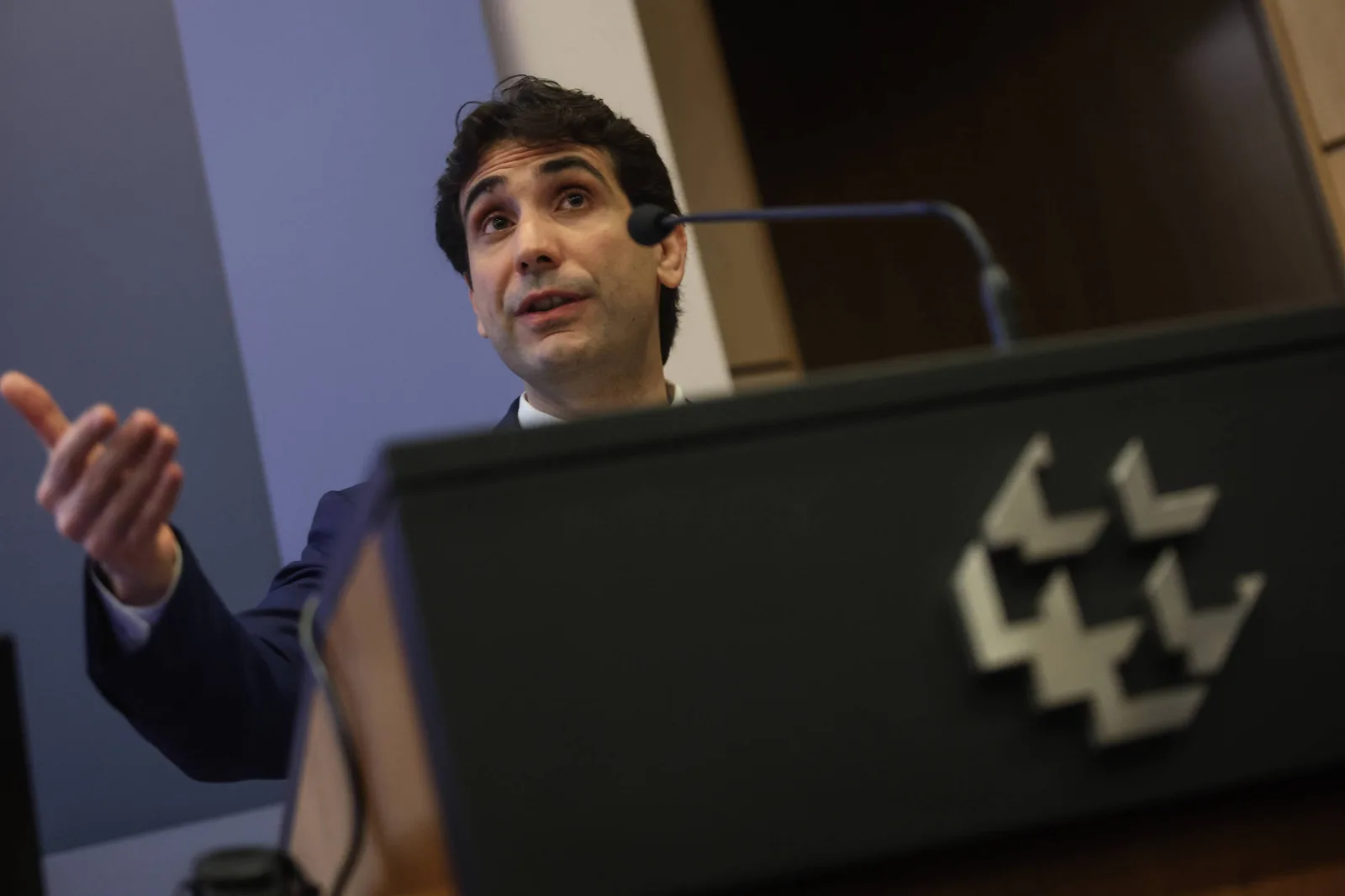 Selic pode cair a 13,75% apesar de pressão por juros maiores no exterior