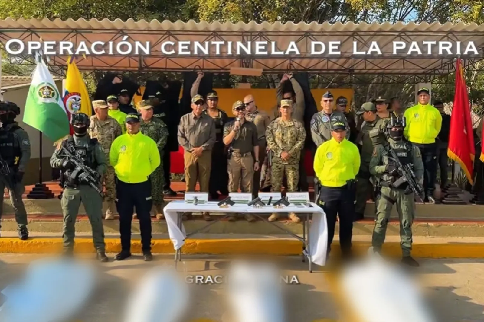 Governo colombiano é pressionado após presidente divulgar imagens de operações