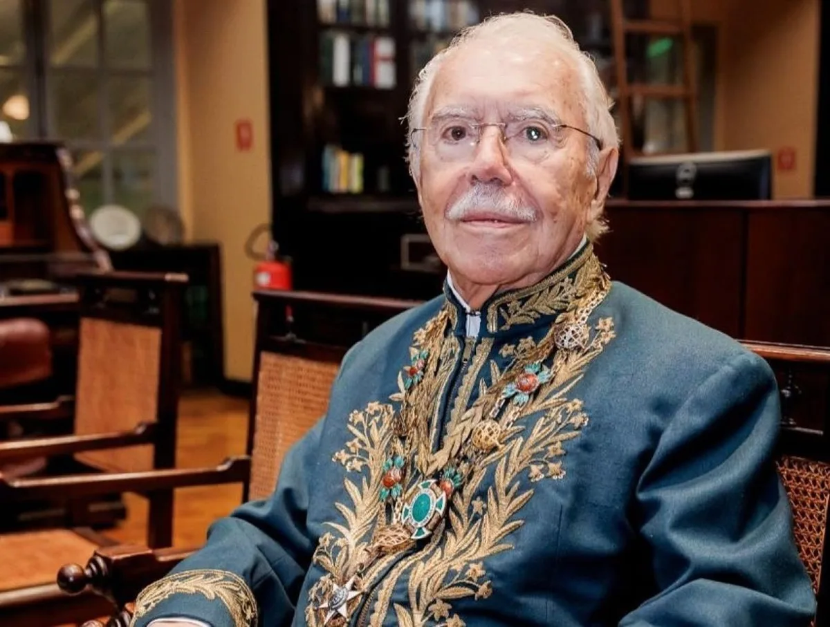 José Sarney tem evolução favorável no tratamento de pneumonia
