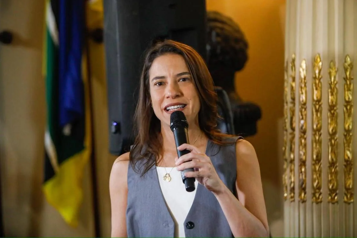 Raquel Lyra se desculpa por sugerir laqueadura sem conhecimento da paciente