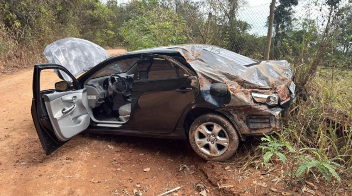 Preso em Divinópolis oferece arma a policiais após capotar durante fuga