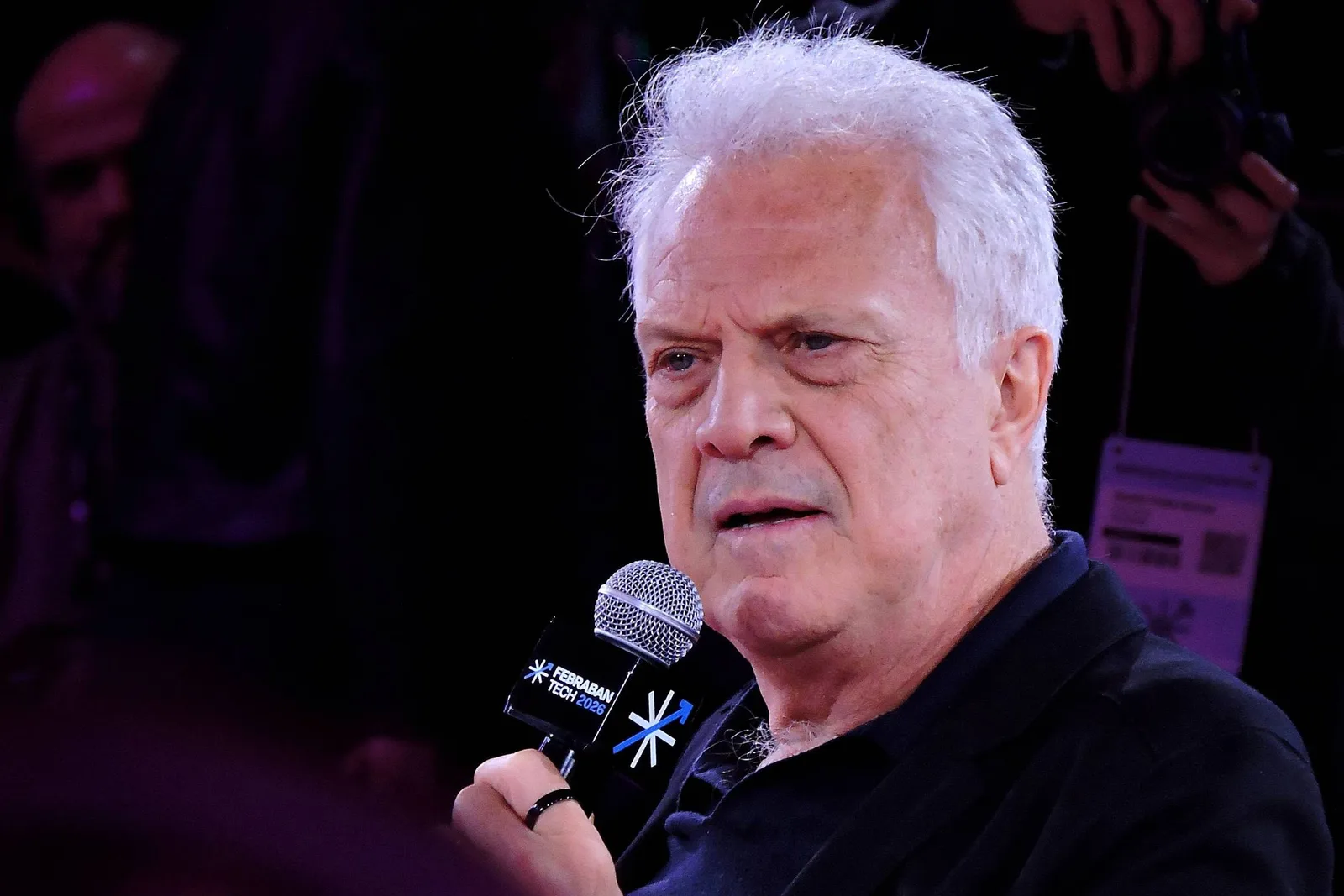 Pedro Bial revela enfisema e relata tratamento após parar de fumar