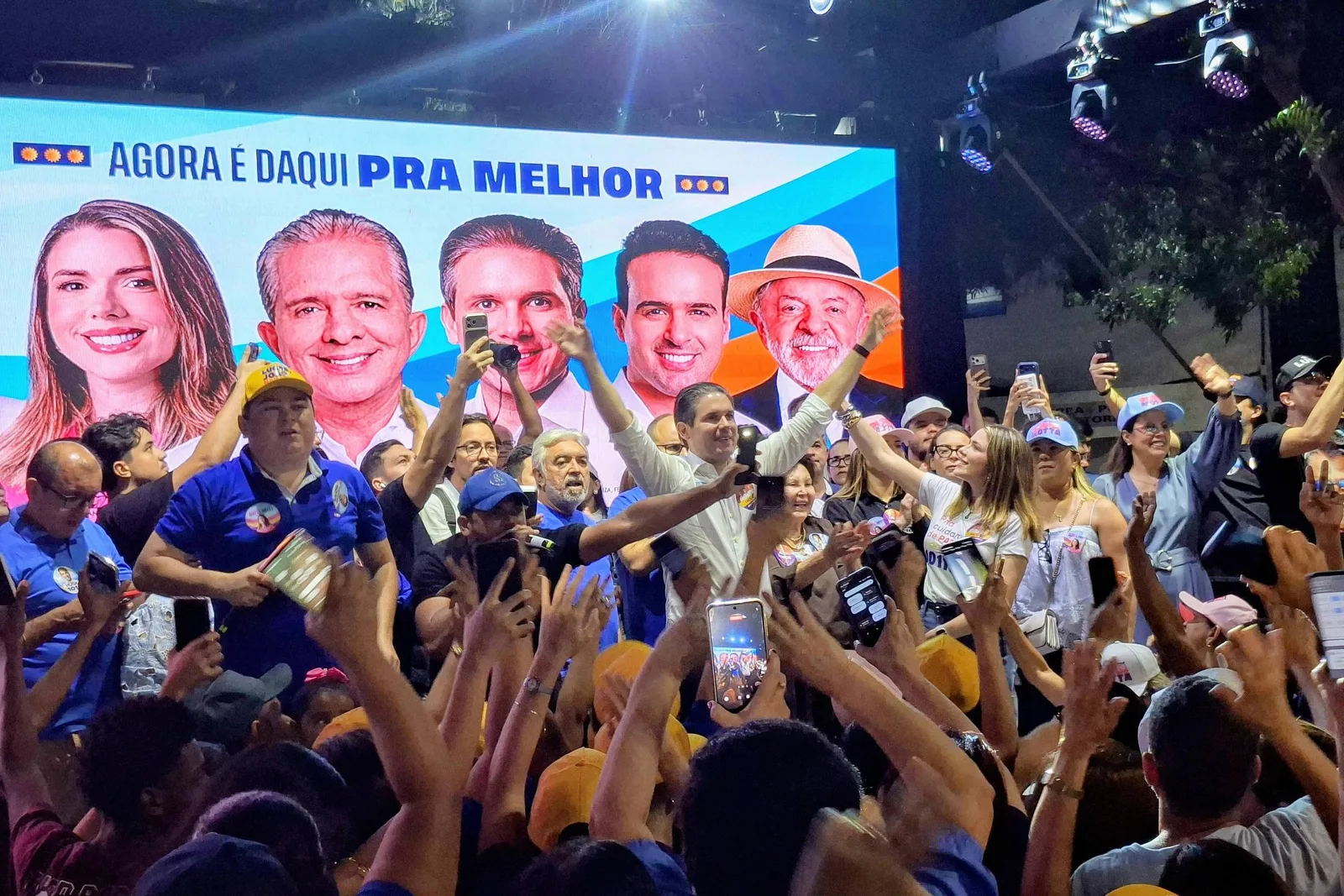 Hugo Motta amplia influência na Paraíba com obras e proximidade com Lula